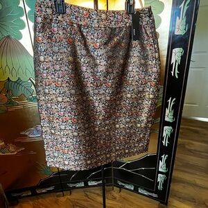 Floral Patterned Skirt W.D.N.Y New with tags/ lined pencil skirt